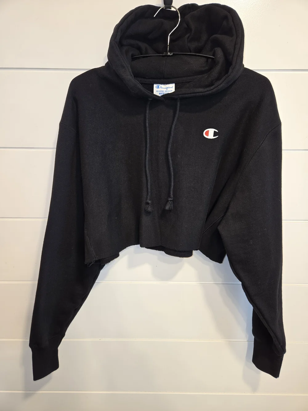 Champion Women’s Black Cropped Hoodie - Picture 3 of 7